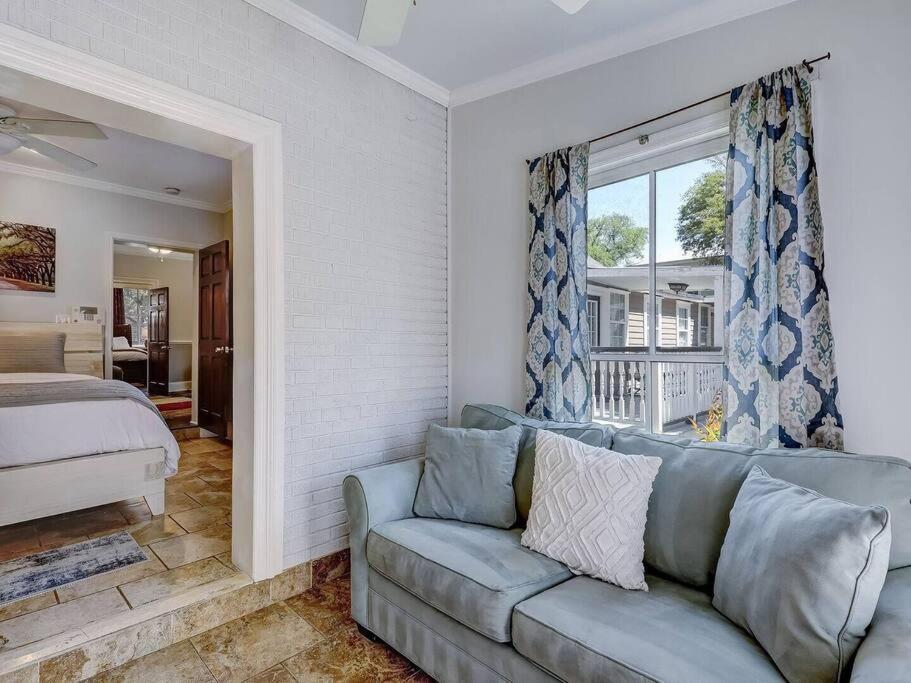 Historic Savannah Gold Private Condo With Pool - 2Bed, 1&Half Bath, Sleeps 6, 1St Floor, 15 Min Walk To Historic Savannah Center And All Attractions Dış mekan fotoğraf