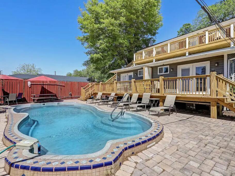 Historic Savannah Gold Private Condo With Pool - 2Bed, 1&Half Bath, Sleeps 6, 1St Floor, 15 Min Walk To Historic Savannah Center And All Attractions Dış mekan fotoğraf